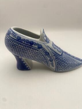 Blue White Delft Style Ceramic Slipper Planter Vase Chinese 8" Decor